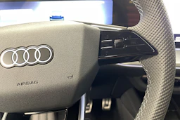 sininen Audi Q4 e-tron 2027 kuva 12.