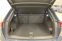 sininen Audi Q4 e-tron 2027 kuva 18.