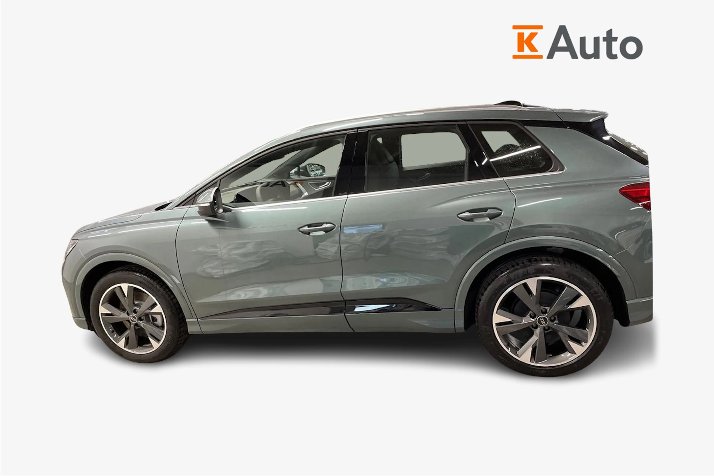 vihreä Audi Q4 e-tron 2026 kuva 5.