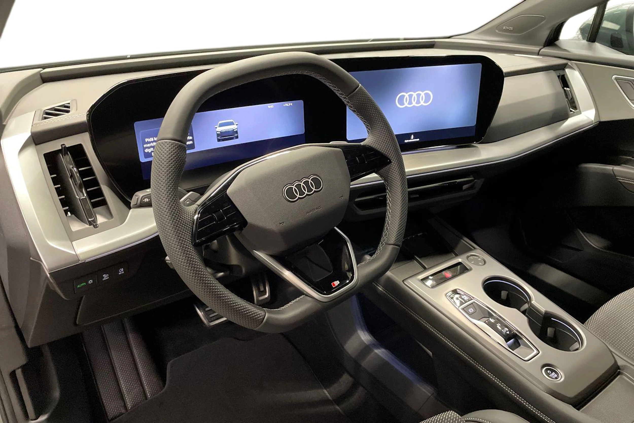 vihreä Audi Q4 e-tron 2026 kuva 6.
