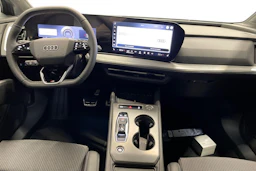 vihreä Audi Q4 e-tron 2026 kuva 7.
