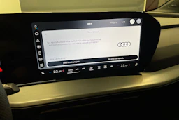 vihreä Audi Q4 e-tron 2026 kuva 14.