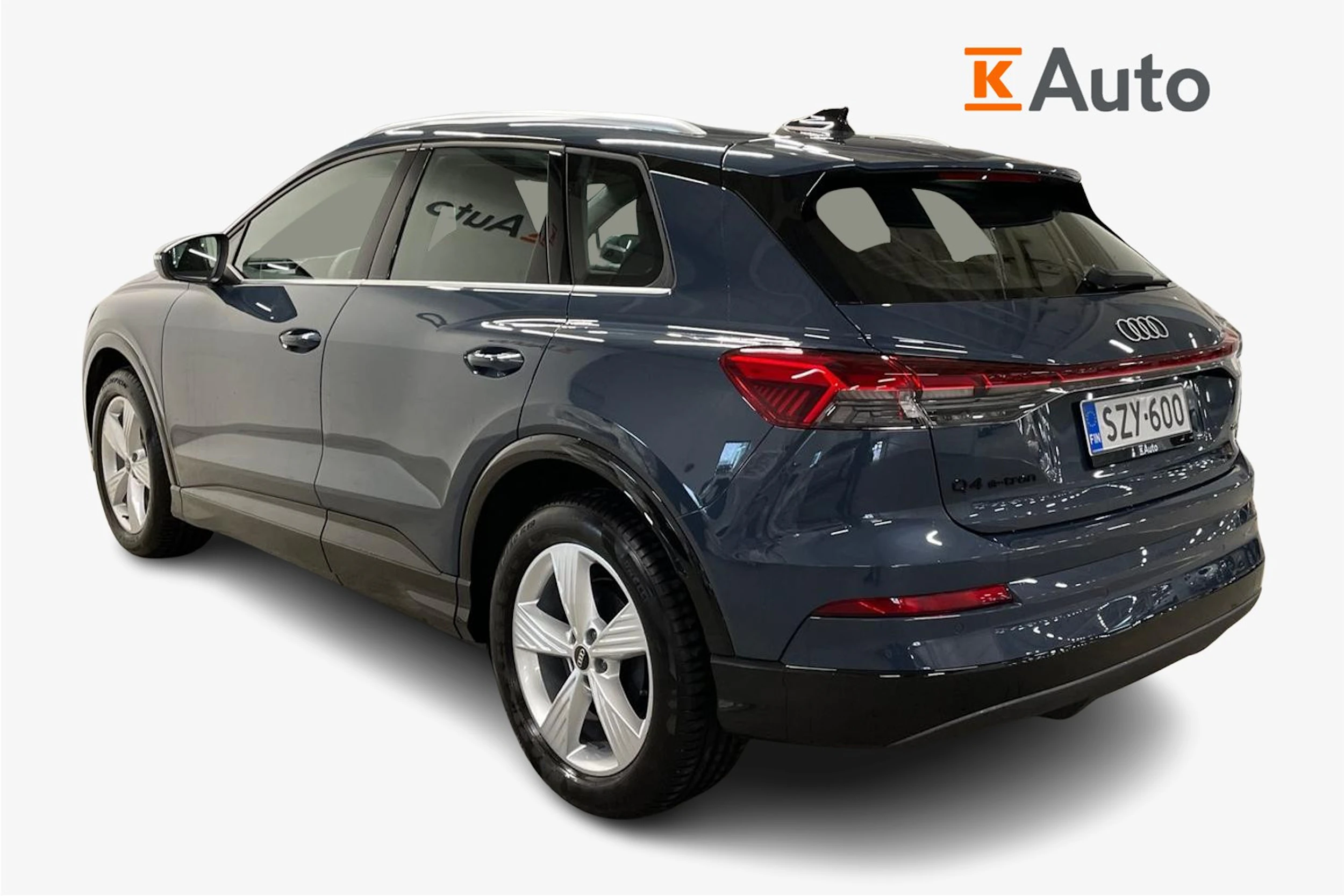Sininen Audi Q4 e-tron 2027 kuva 2.