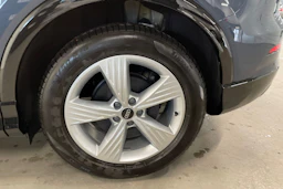 Sininen Audi Q4 e-tron 2027 kuva 10.