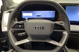 Sininen Audi Q4 e-tron 2027 kuva 13.