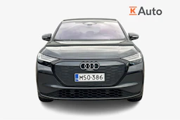 harmaa Audi Q4 e-tron 2026 kuva 4.