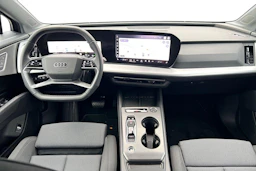 harmaa Audi Q4 e-tron 2026 kuva 7.