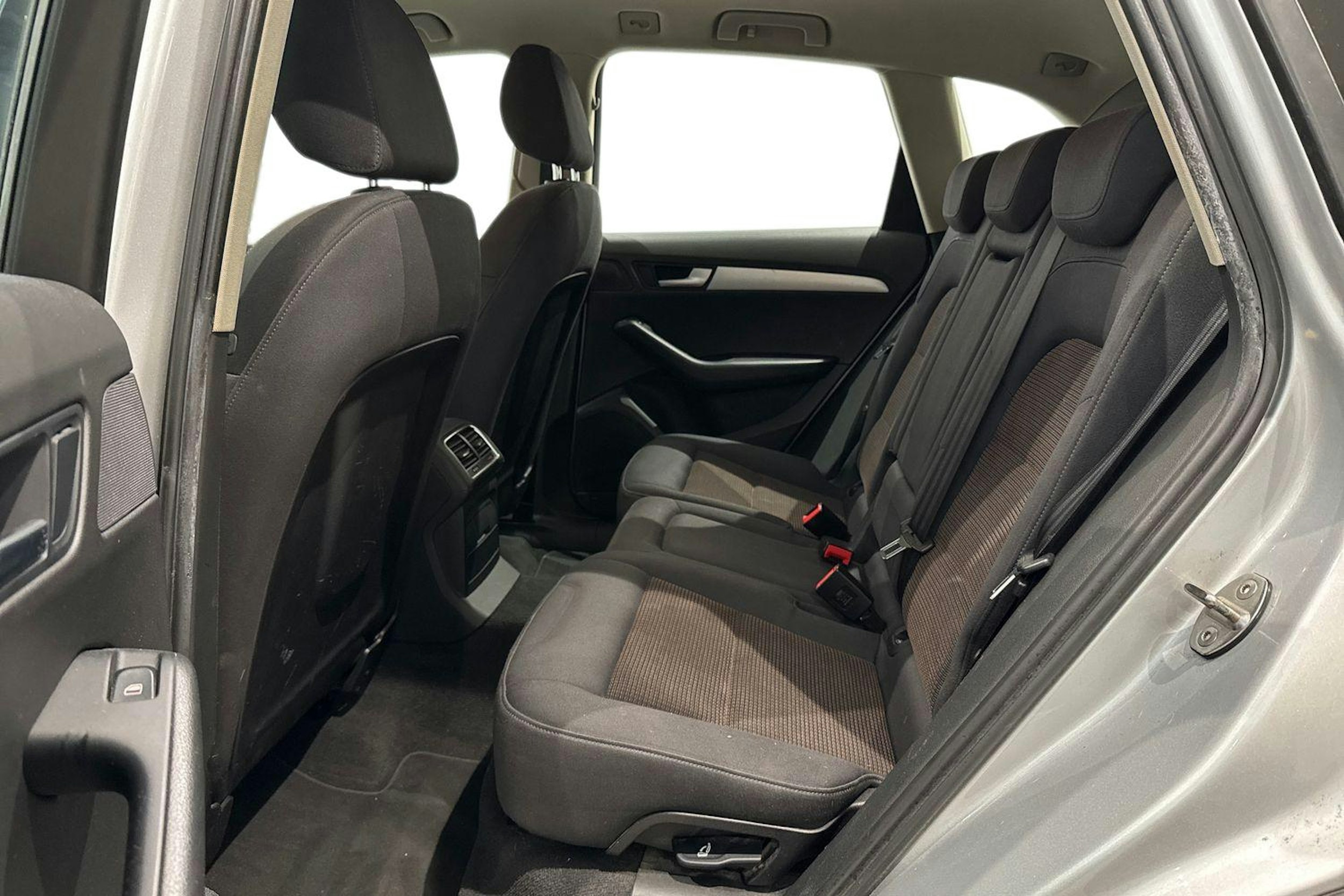 hopea Audi Q5 2009 kuva 8.