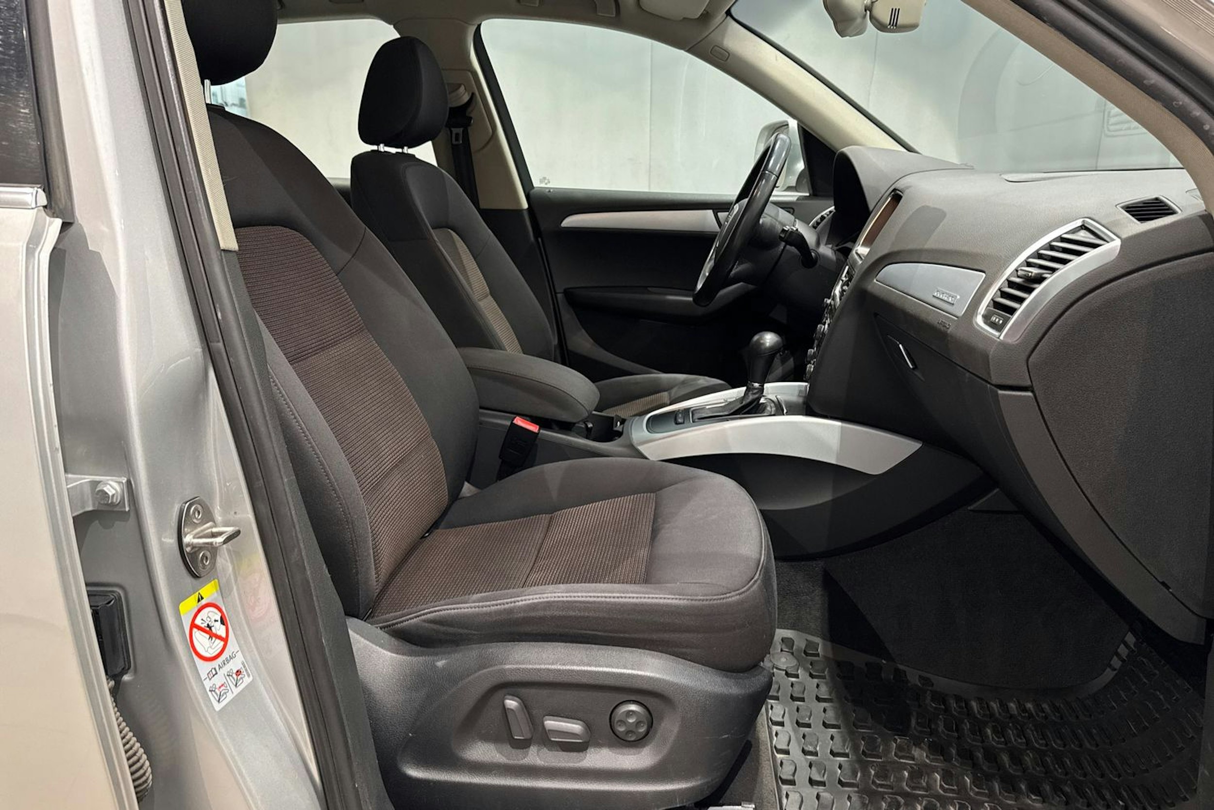 hopea Audi Q5 2009 kuva 14.