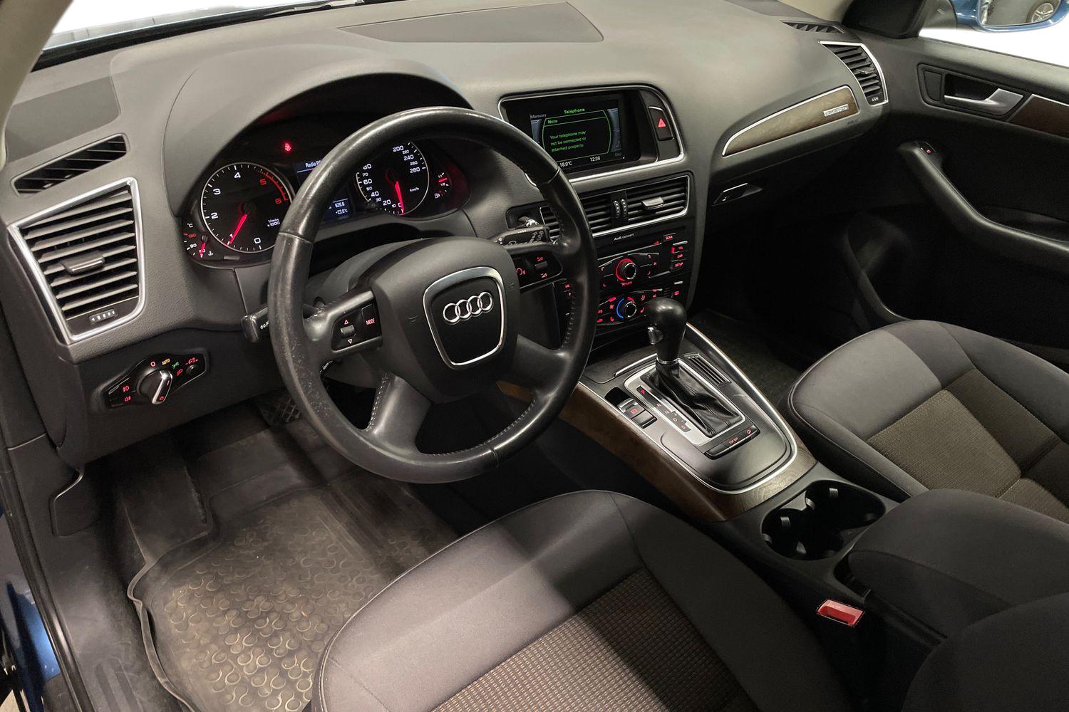 Audi Q5 2,0 TDI (DPF) quattro S tronic 2009, kuva 6/21
