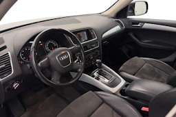 harmaa Audi Q5 2009 kuva 6.