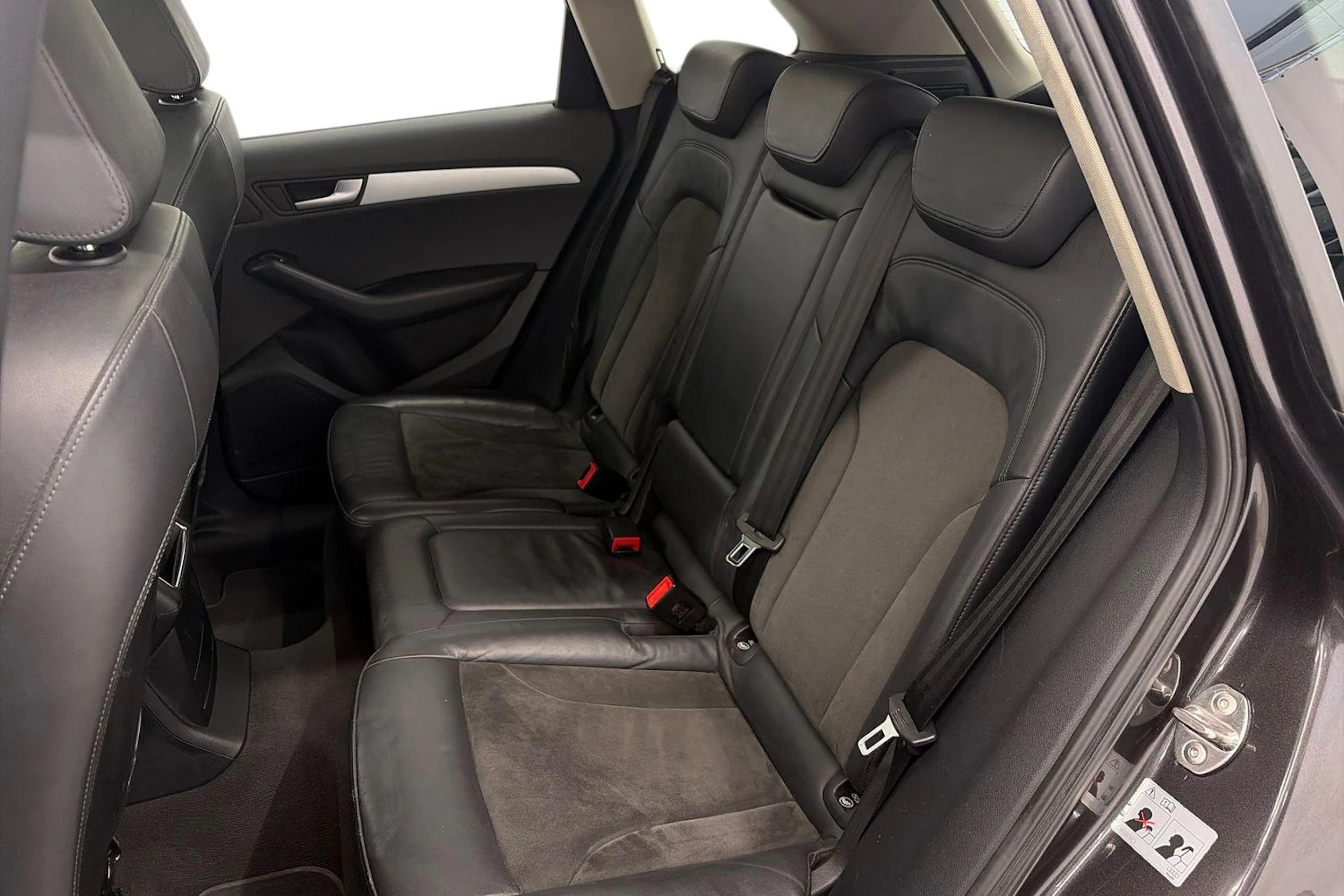 harmaa Audi Q5 2009 kuva 8.