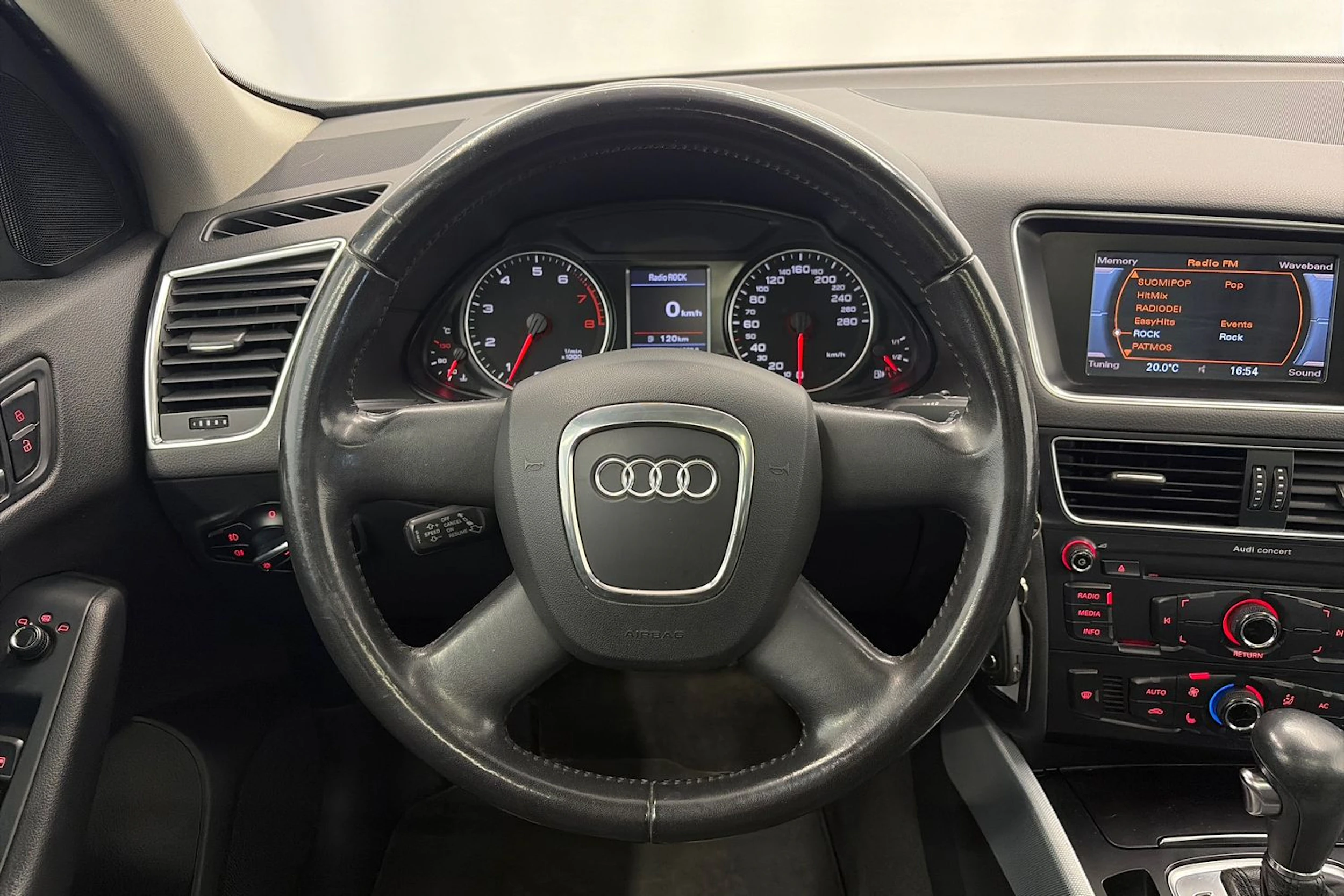 harmaa Audi Q5 2009 kuva 11.