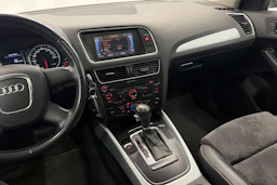 harmaa Audi Q5 2009 kuva 13.
