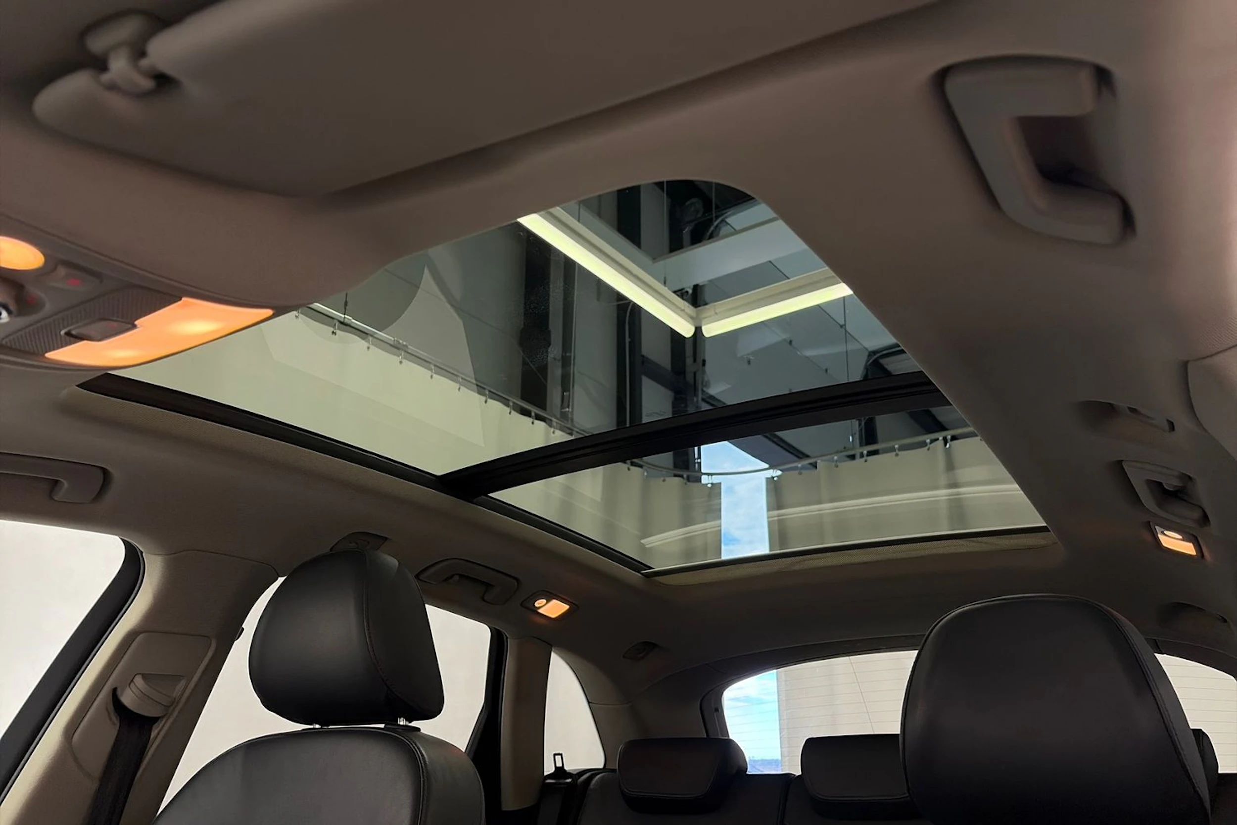 harmaa Audi Q5 2009 kuva 16.