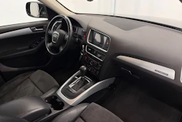 harmaa Audi Q5 2009 kuva 21.