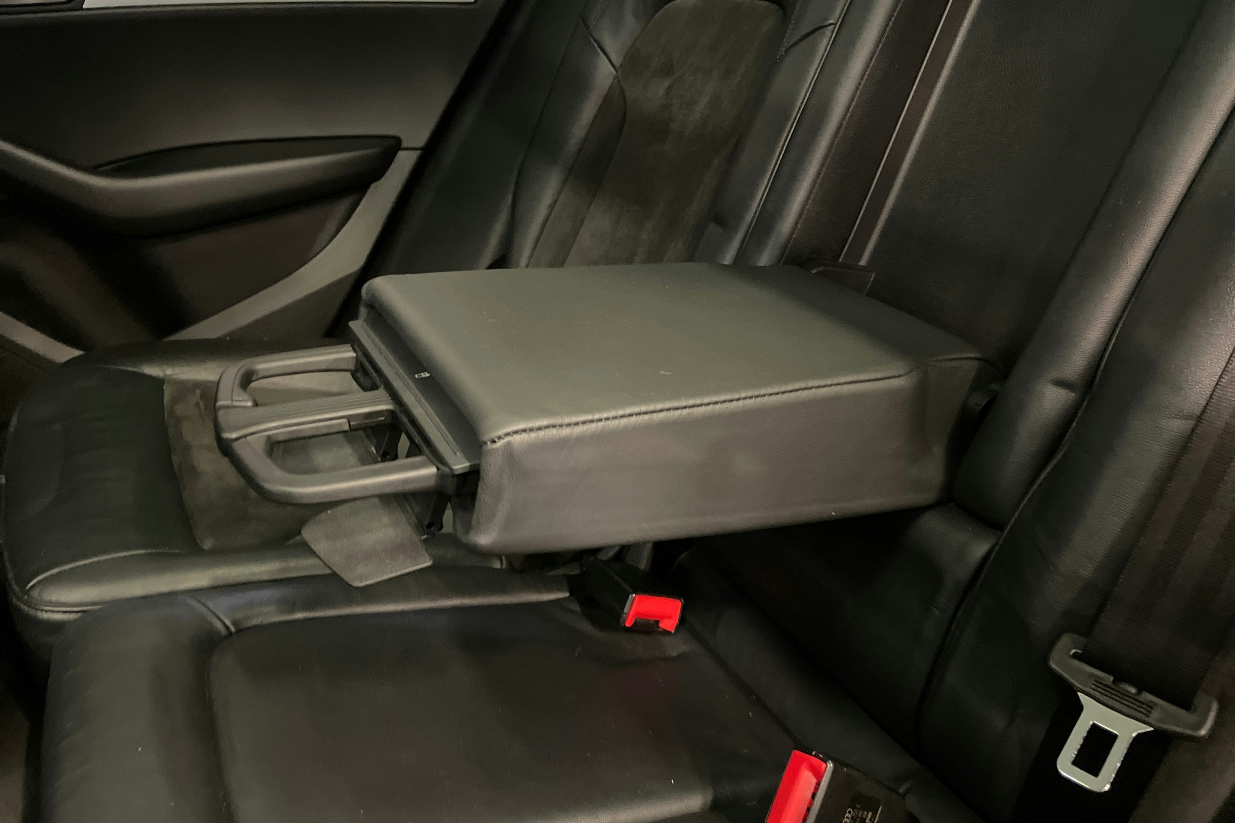 musta Audi Q5 2010 kuva 19.