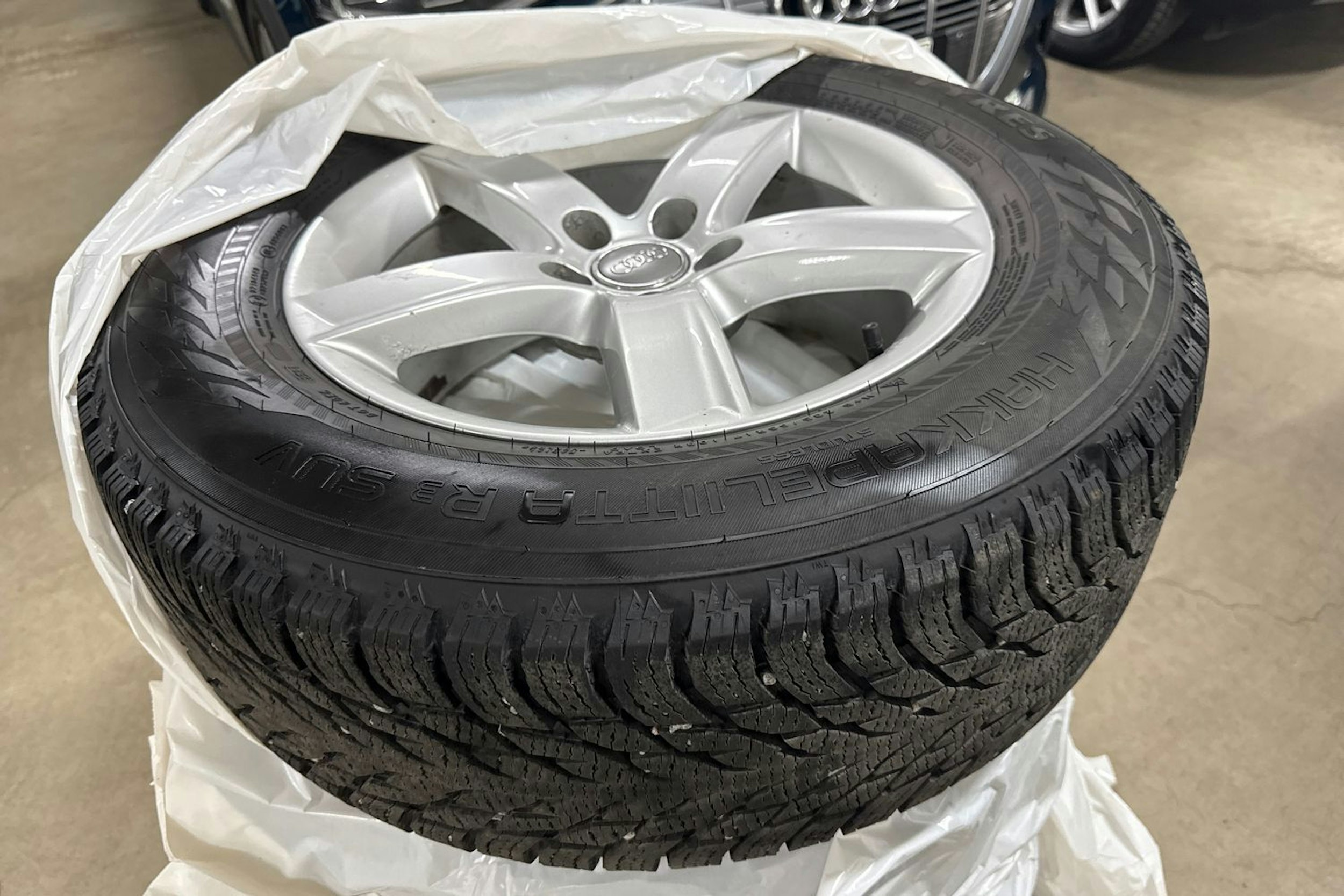 sininen Audi Q5 2010 kuva 13.
