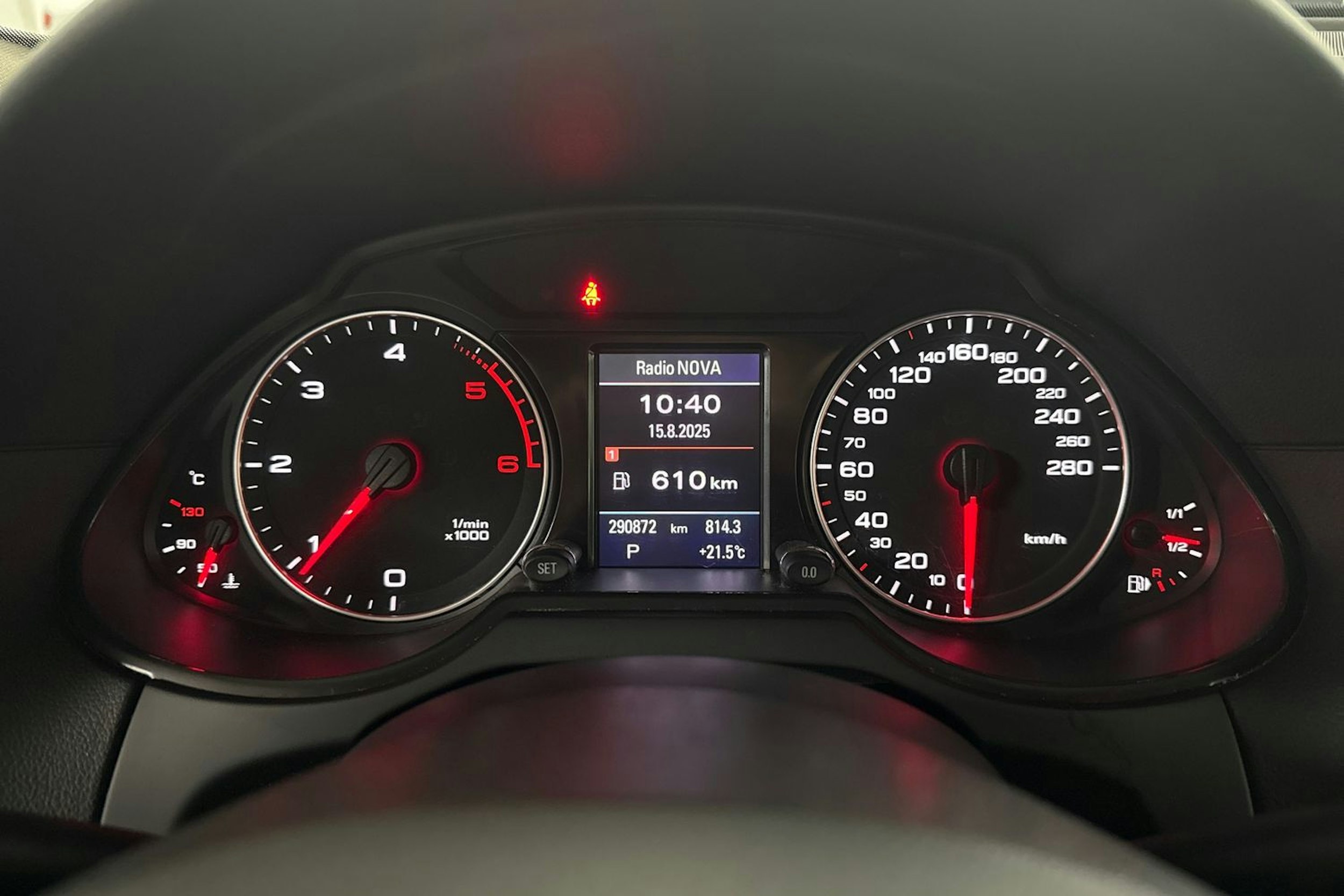 sininen Audi Q5 2010 kuva 17.