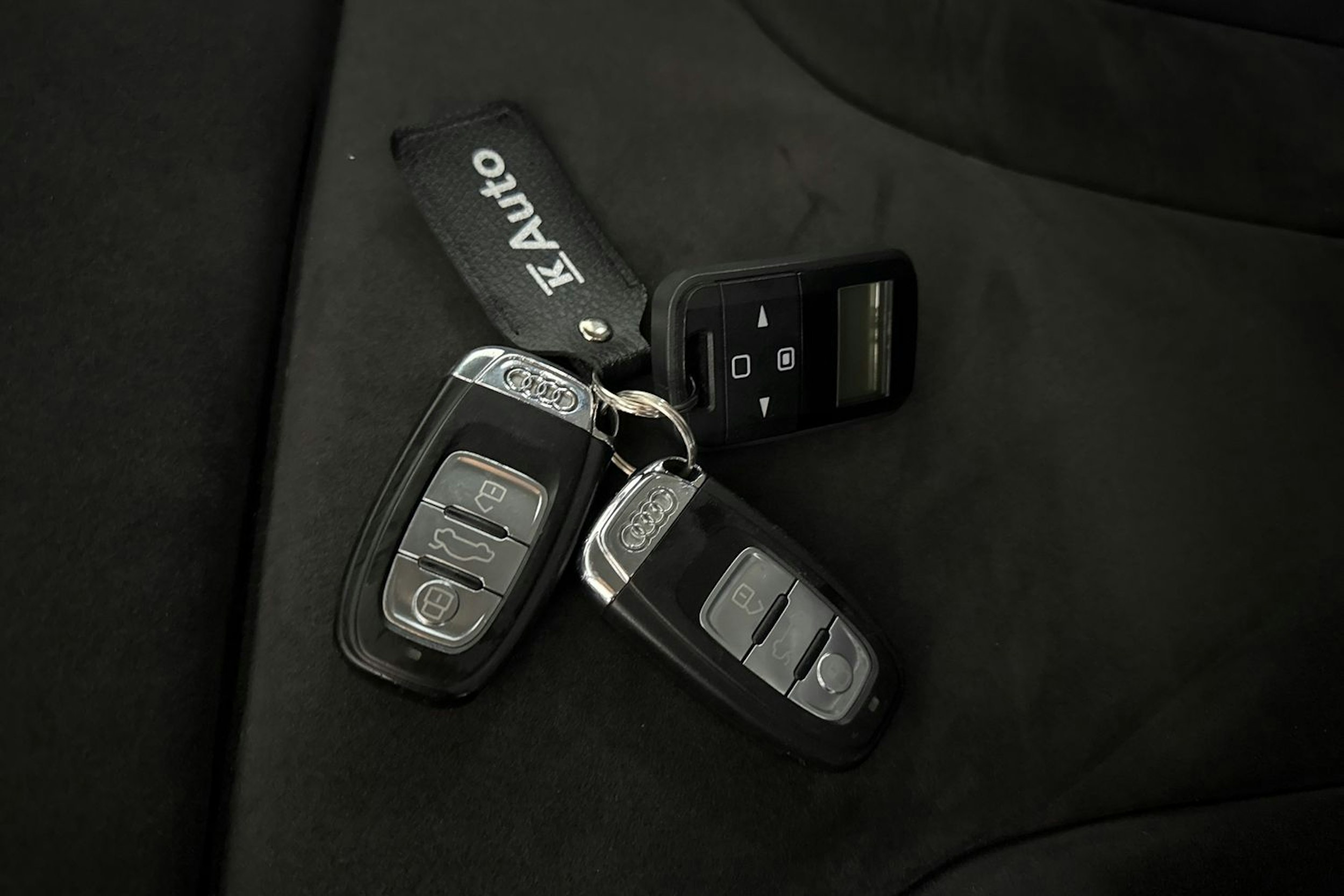 sininen Audi Q5 2010 kuva 23.