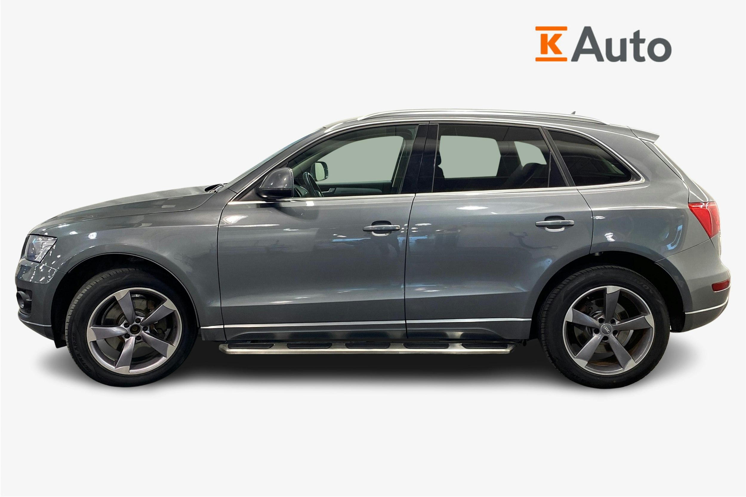 harmaa Audi Q5 2011 kuva 6.