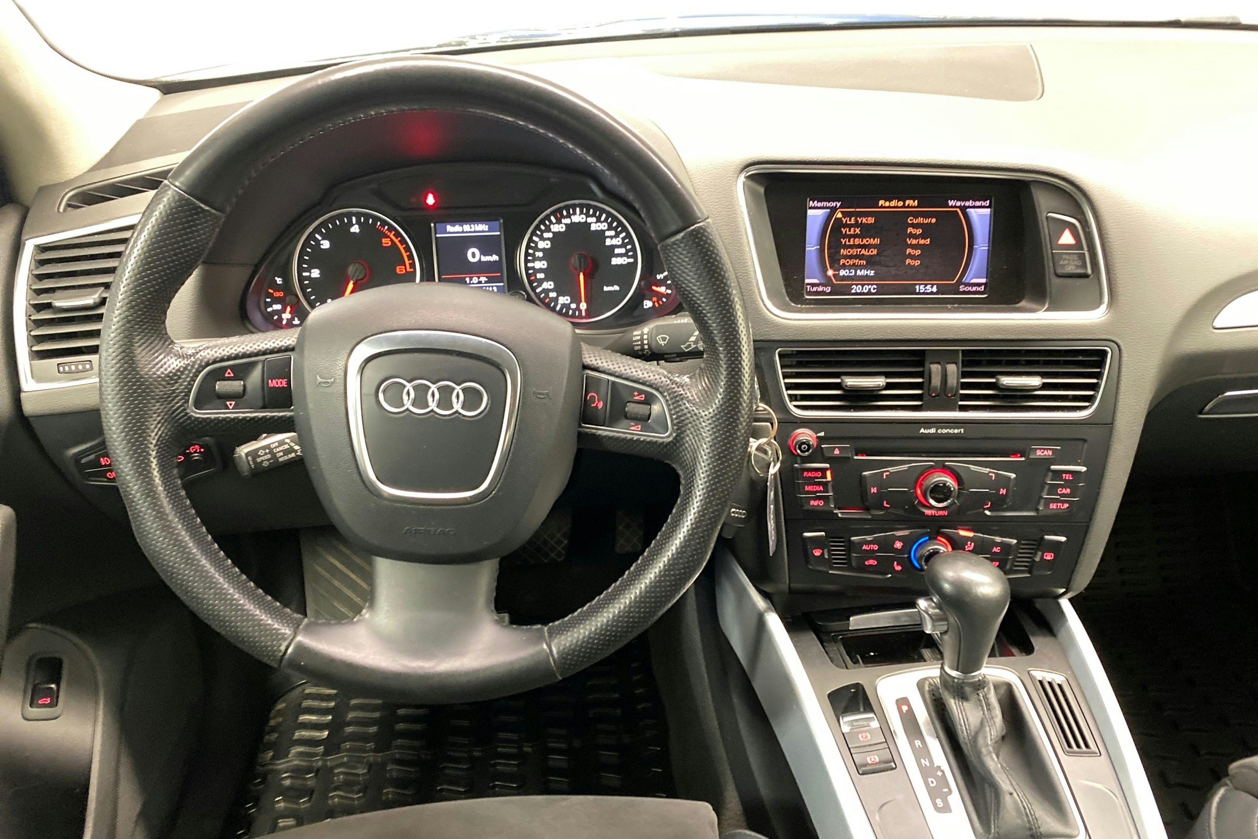 harmaa Audi Q5 2011 kuva 9.