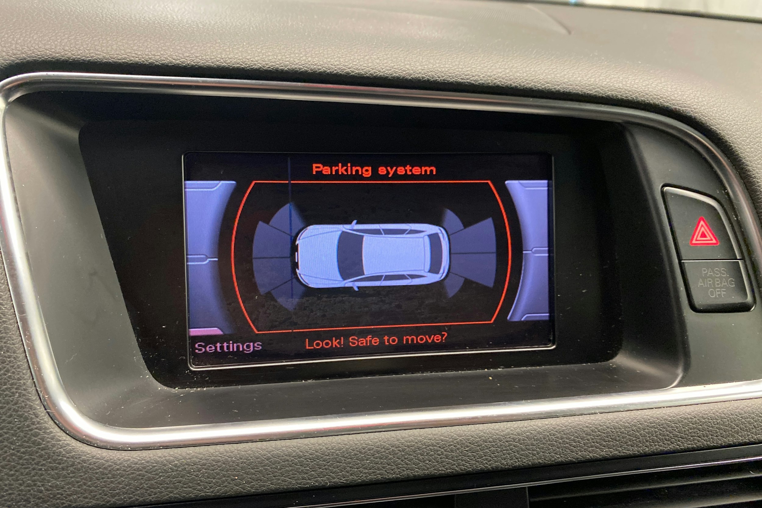 harmaa Audi Q5 2011 kuva 23.
