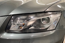 harmaa Audi Q5 2011 kuva 40.