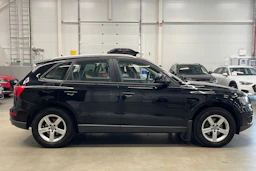 musta Audi Q5 2011 kuva 18.