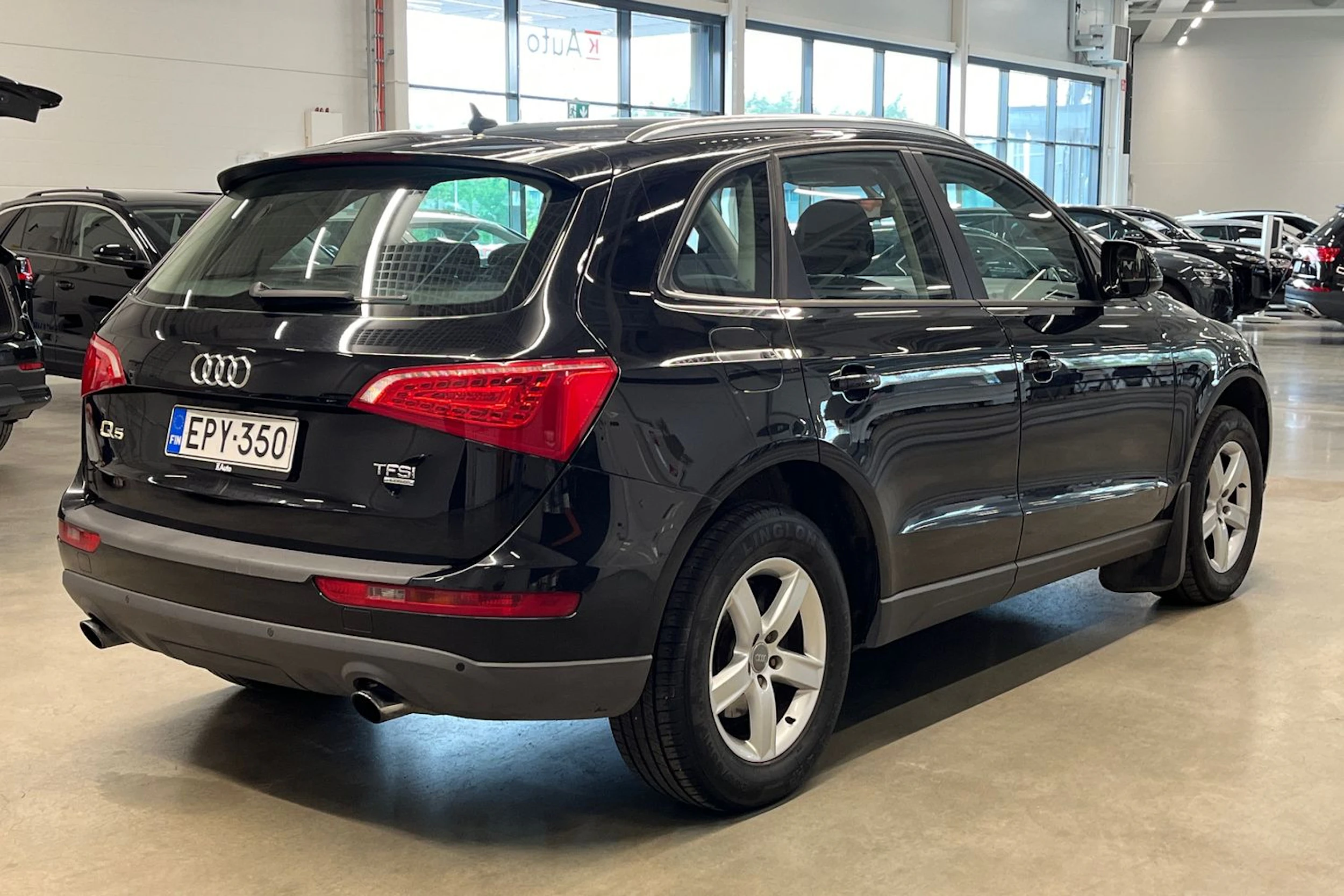 musta Audi Q5 2011 kuva 19.