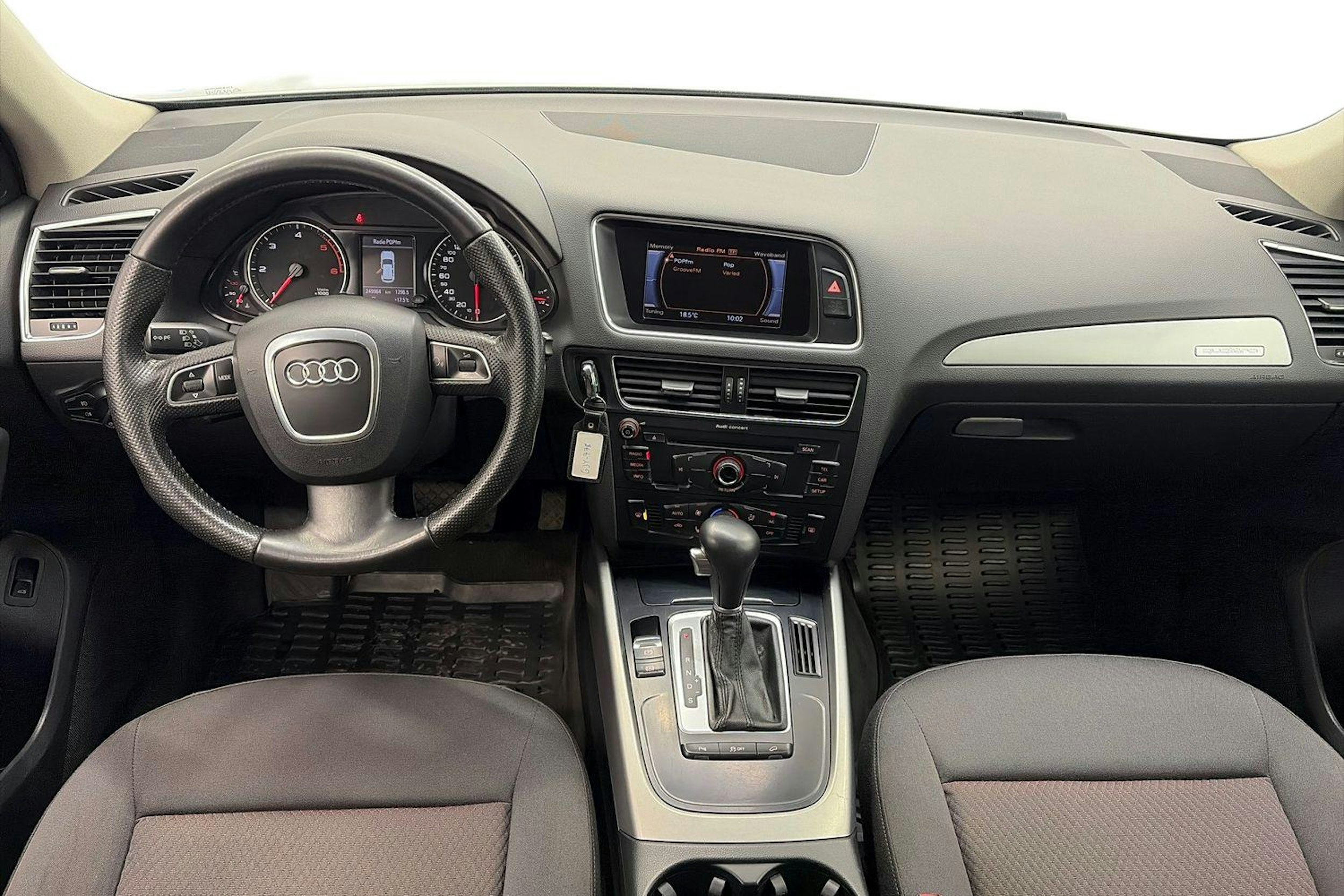 Hopea Audi Q5 2011 kuva 9.