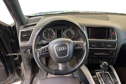Musta Audi Q5 2011 kuva 7.