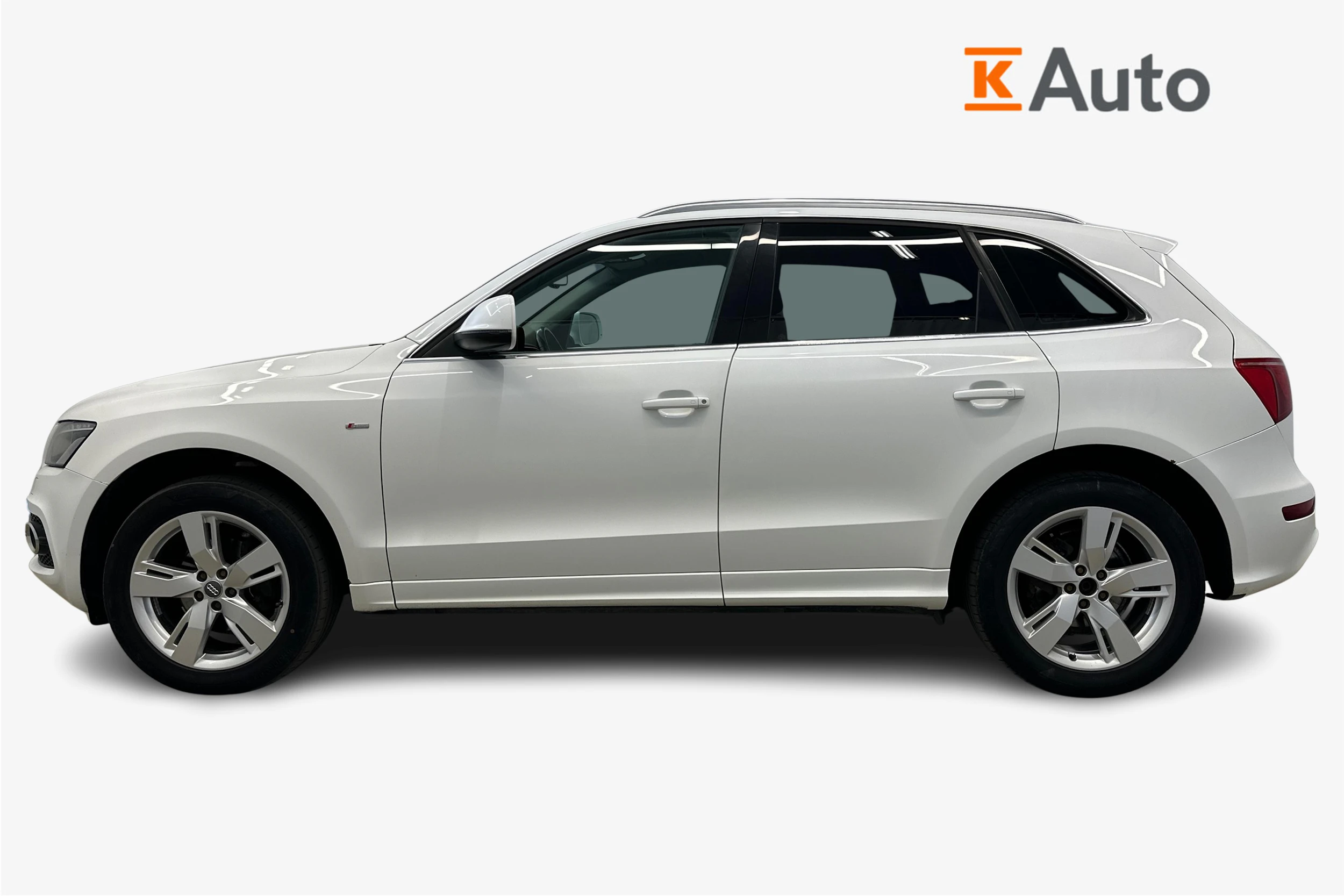 valkoinen Audi Q5 2011 kuva 5.