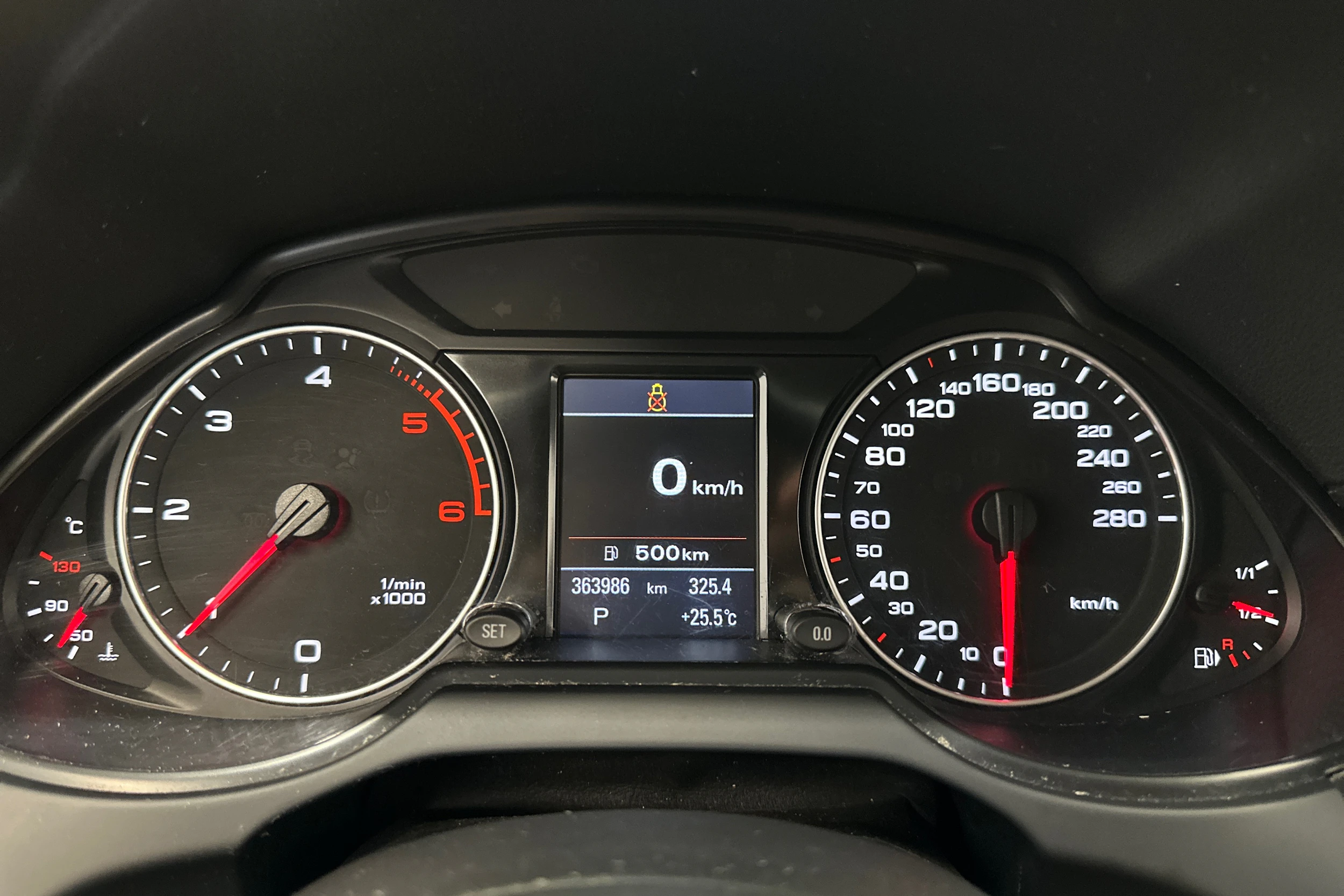 valkoinen Audi Q5 2011 kuva 15.