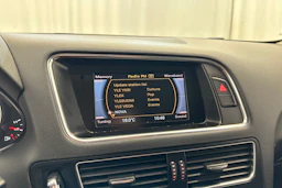 valkoinen Audi Q5 2011 kuva 18.