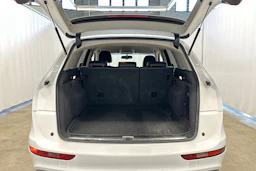 valkoinen Audi Q5 2011 kuva 22.