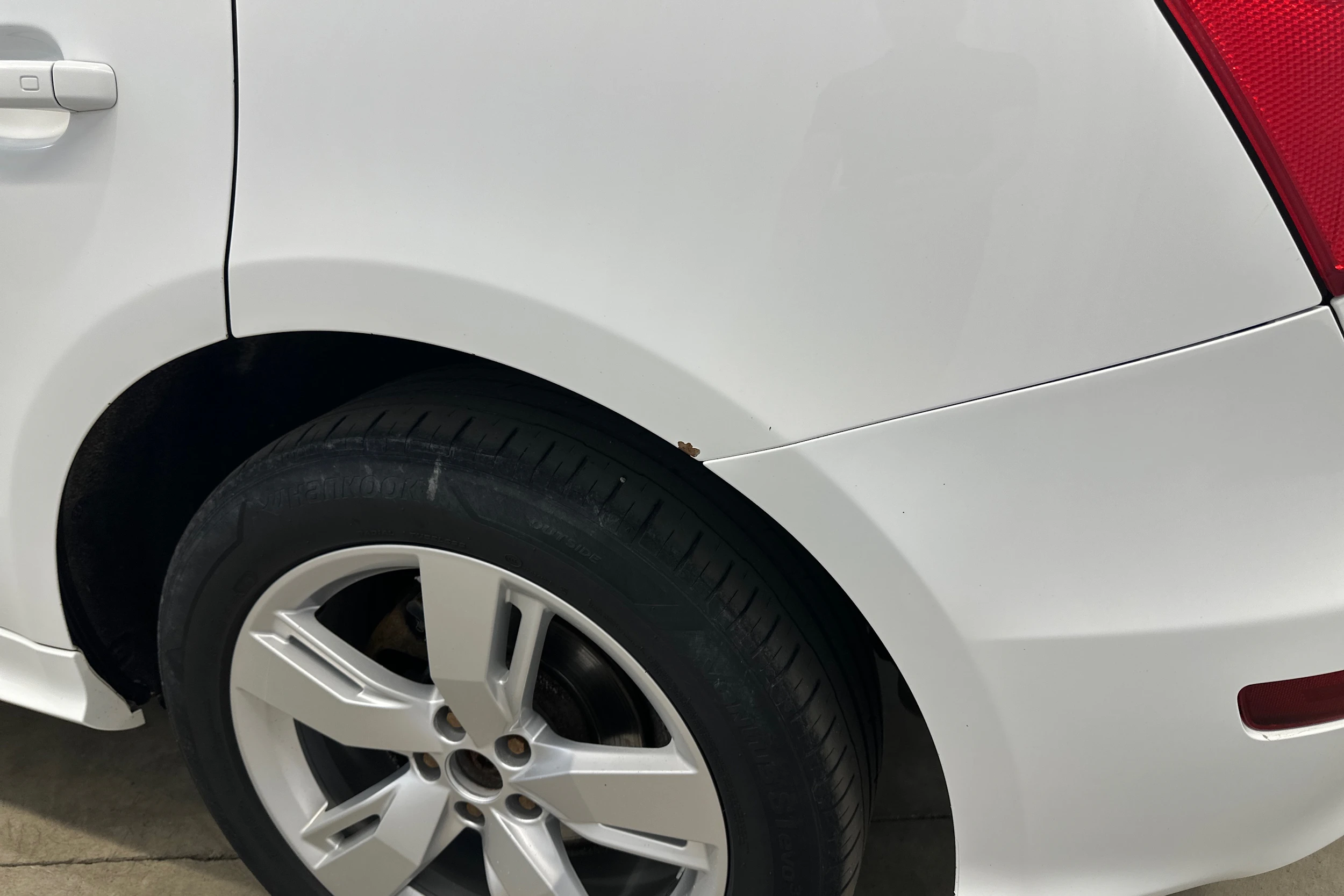 valkoinen Audi Q5 2011 kuva 26.