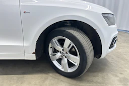 valkoinen Audi Q5 2011 kuva 28.