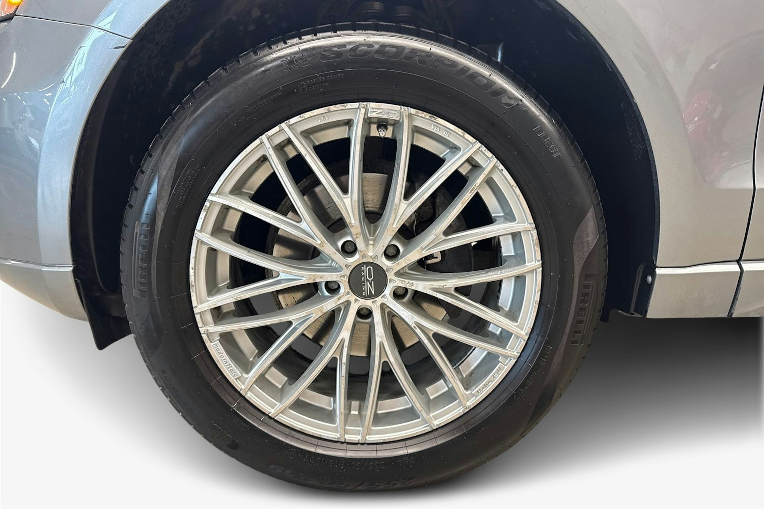 harmaa Audi Q5 2011 kuva 9.