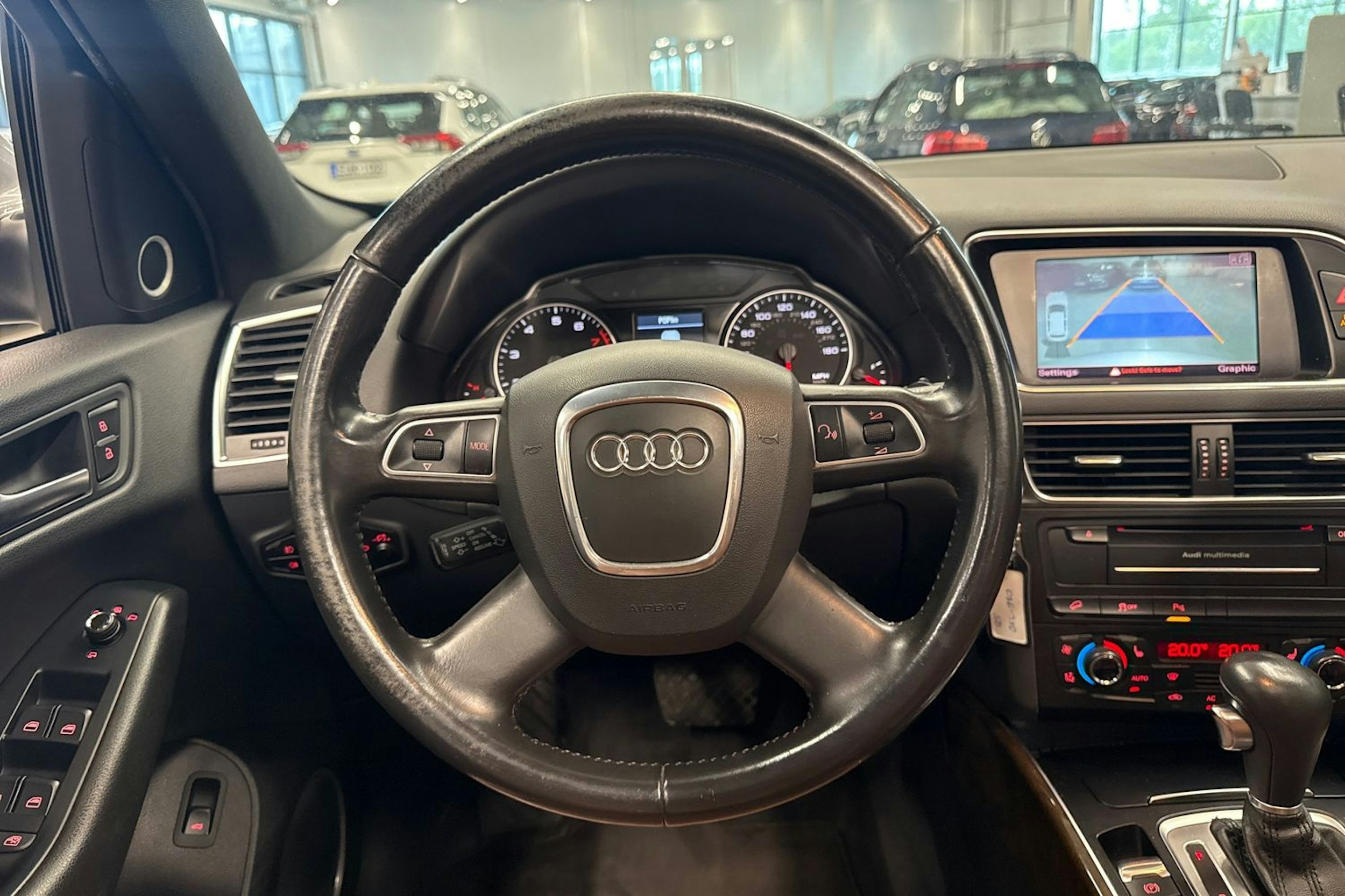 harmaa Audi Q5 2011 kuva 11.