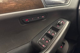 harmaa Audi Q5 2011 kuva 16.