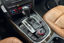 harmaa Audi Q5 2011 kuva 17.