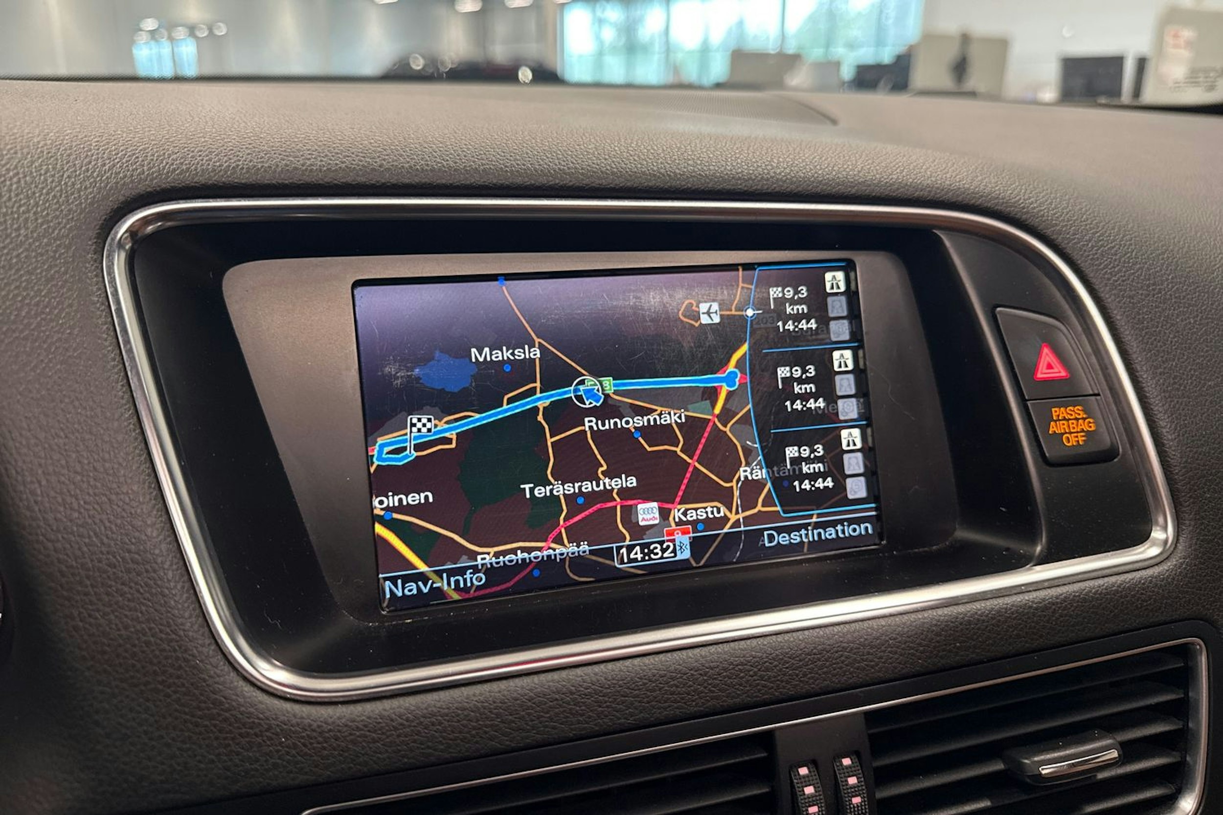 harmaa Audi Q5 2011 kuva 19.