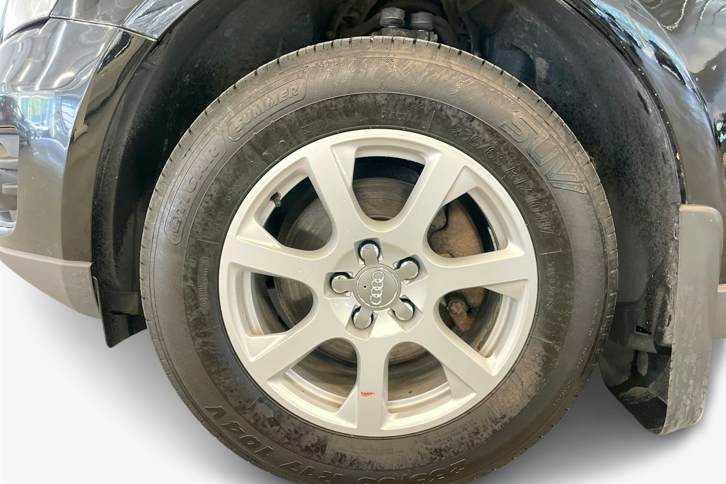 musta Audi Q5 2011 kuva 11.