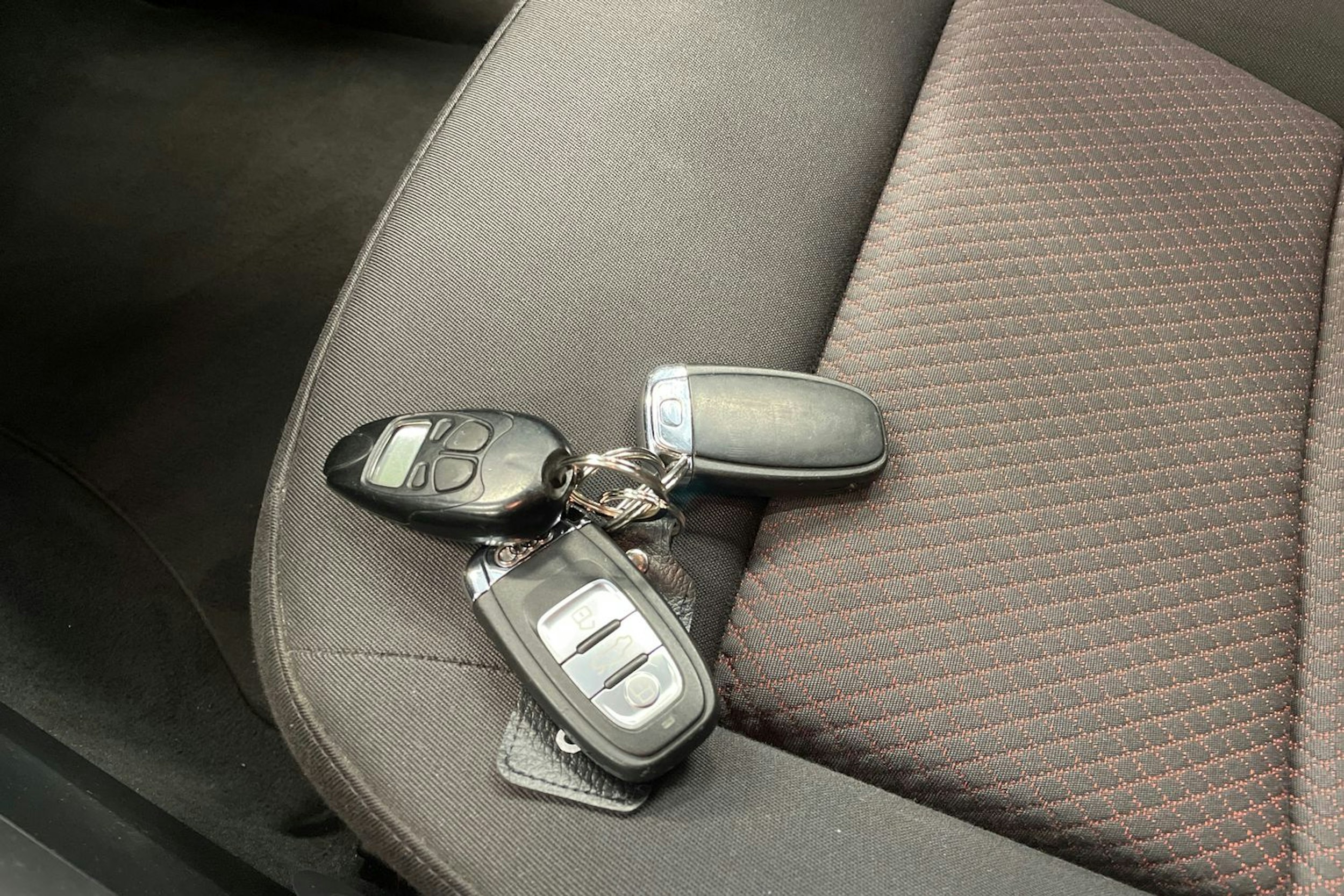 musta Audi Q5 2011 kuva 17.