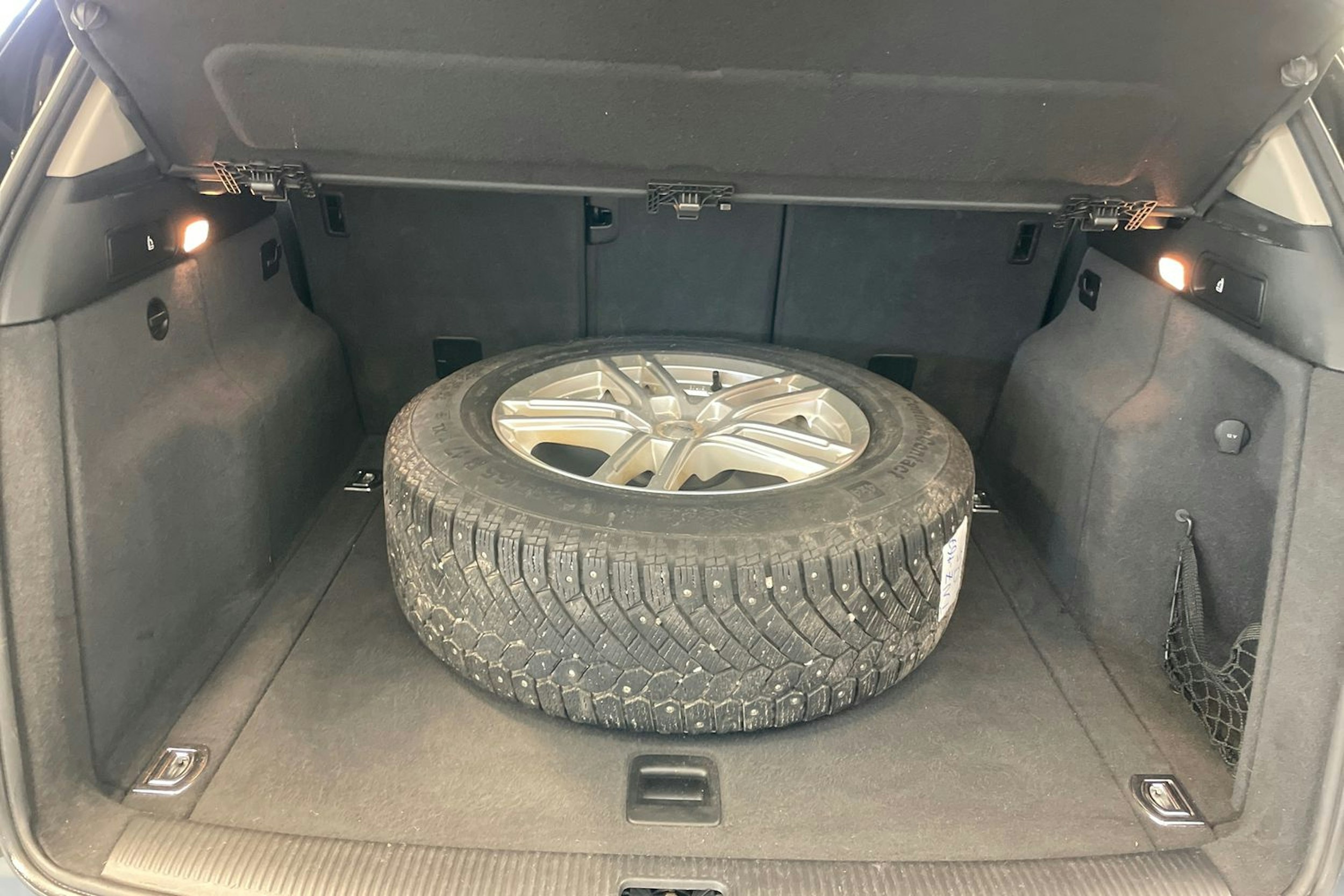 musta Audi Q5 2011 kuva 18.