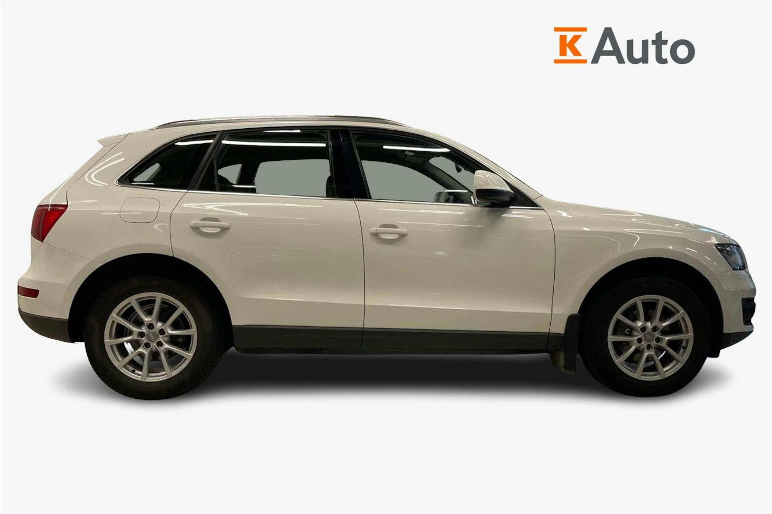 Valkoinen Audi Q5 2012 kuva 6.