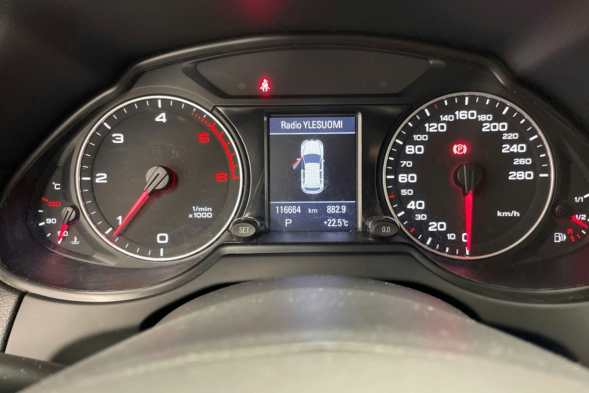 Valkoinen Audi Q5 2012 kuva 19.