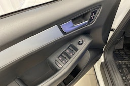Valkoinen Audi Q5 2012 kuva 20.