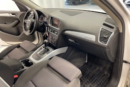 Valkoinen Audi Q5 2012 kuva 25.